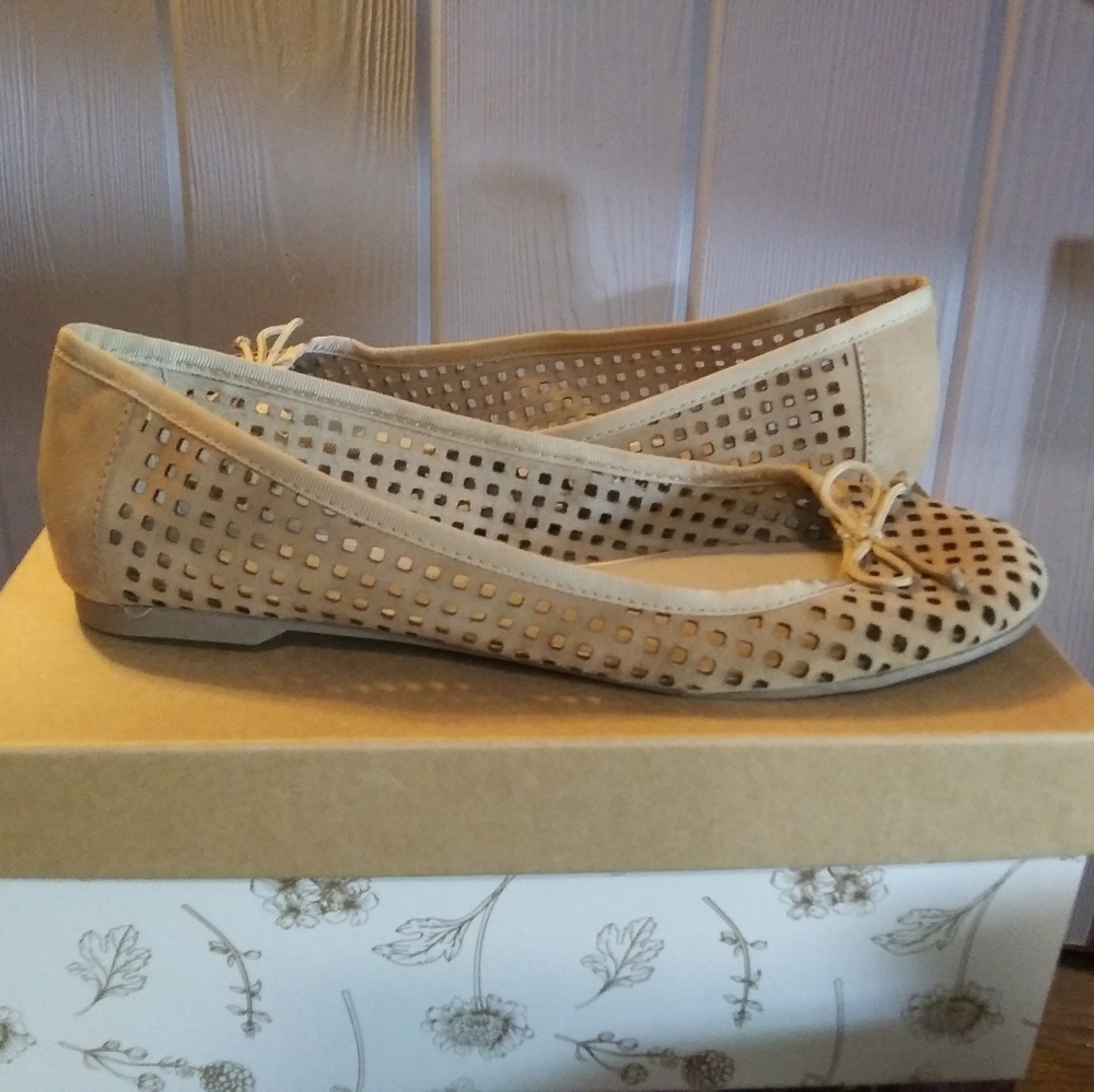 Gap Perforated Ballet Flats